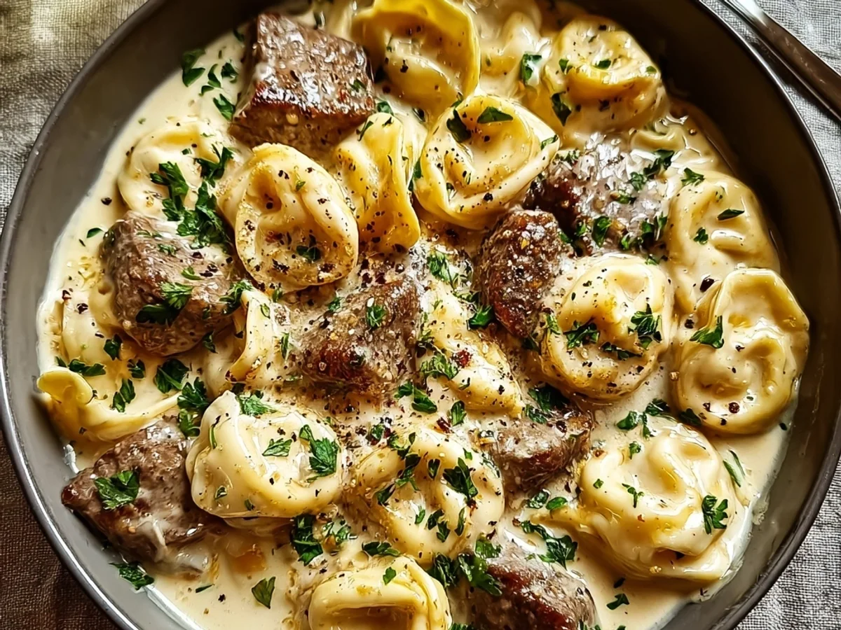 Garlic Steak Tortellini: Hearty, Creamy, Quick Meal - Image 2
