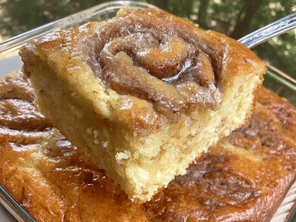 Cinnamon Roll Cake Recipe – Irresistible and Easy - Featured Image