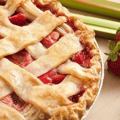 Classic Strawberry Rhubarb Pie Recipe