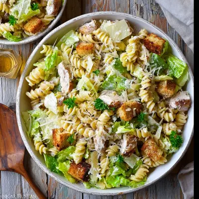 Creamy Chicken Caesar Pasta Salad: A Weeknight Favorite