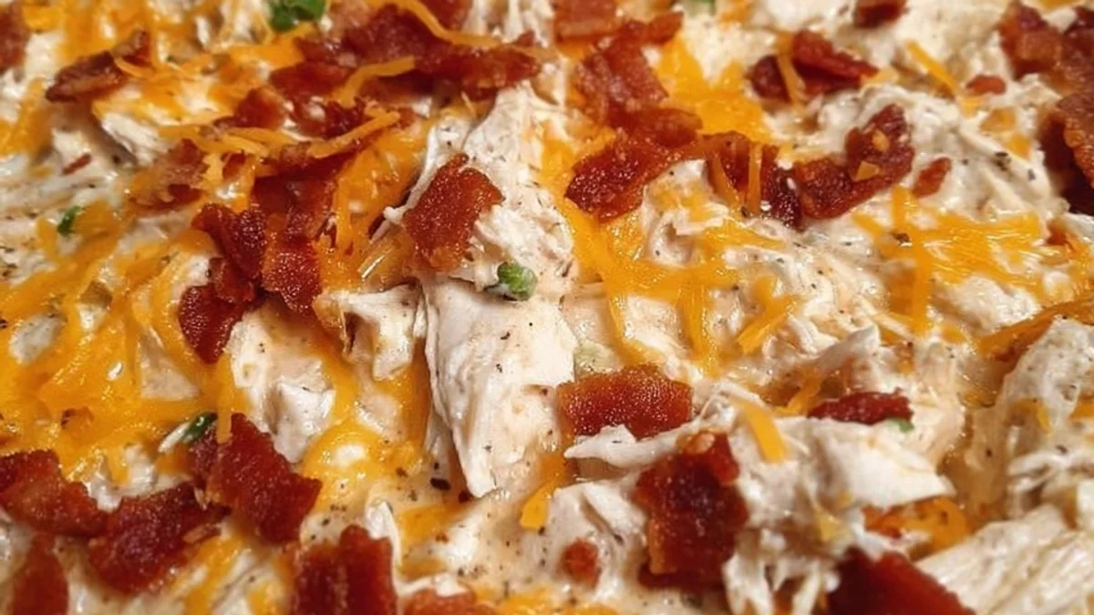 Creamy Crockpot Crack Chicken: Easy Weeknight Dinner Magic