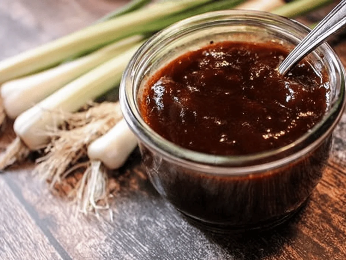 Delicious Rhubarb Barbecue Sauce Recipe - Featured Image