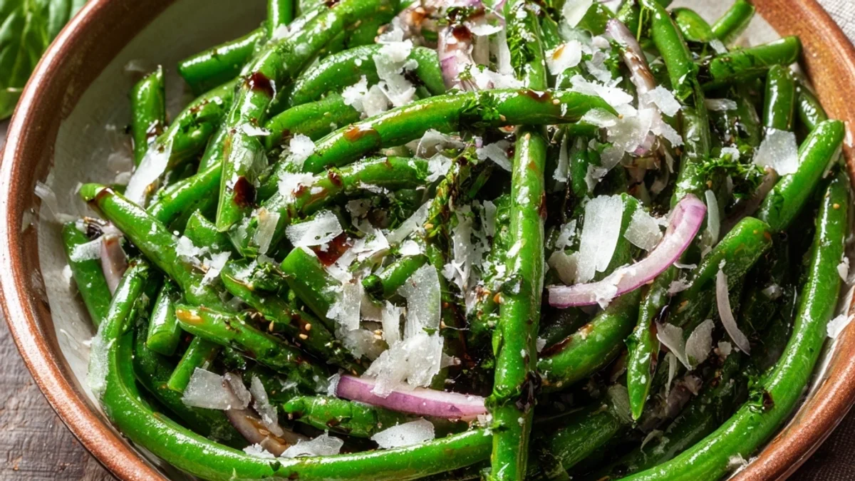 Fresh Basil Balsamic Green Bean Salad