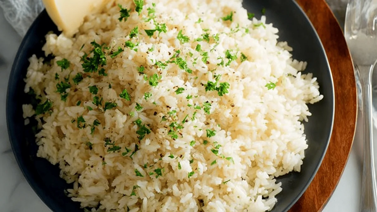 Garlic Butter Rice Recipe - Easy and Delicious