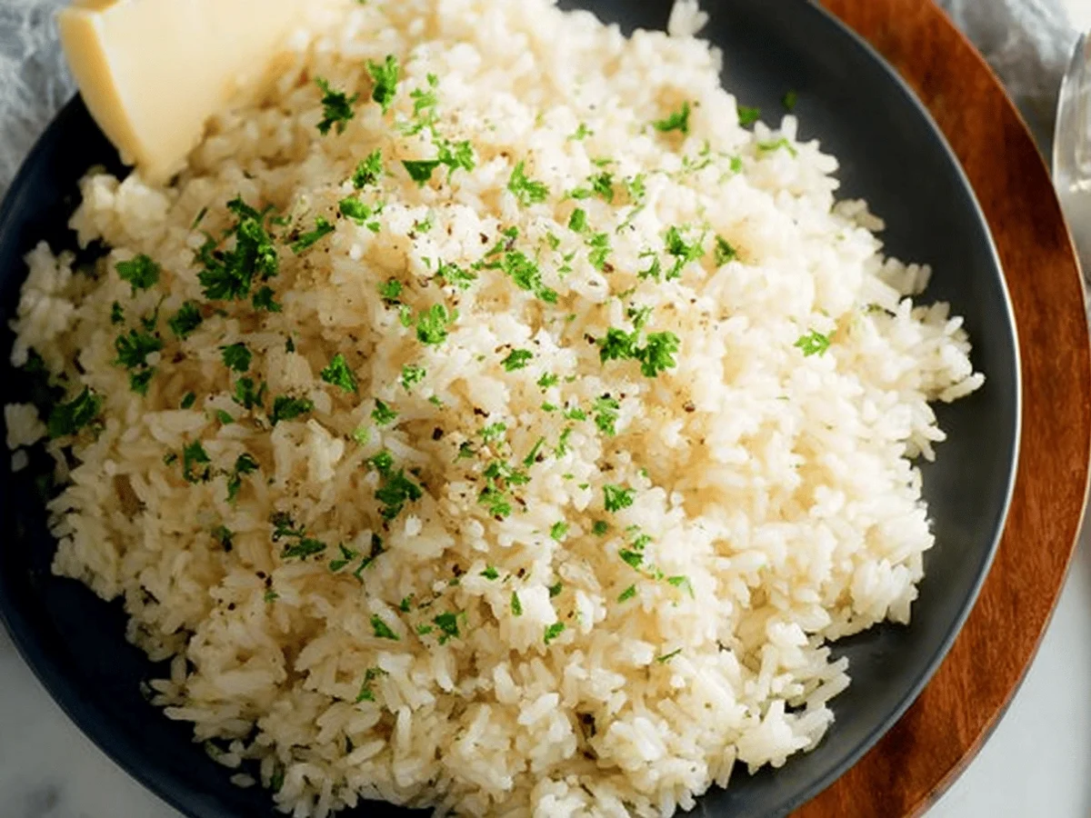 Garlic Butter Rice Recipe - Easy and Delicious - Featured Image