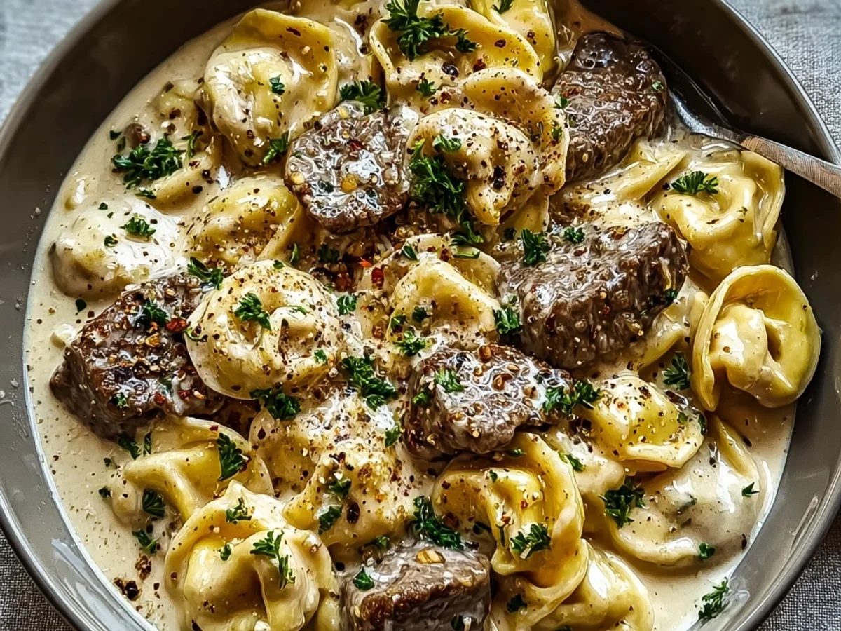 Garlic Steak Tortellini: Hearty, Creamy, Quick Meal - Featured Image