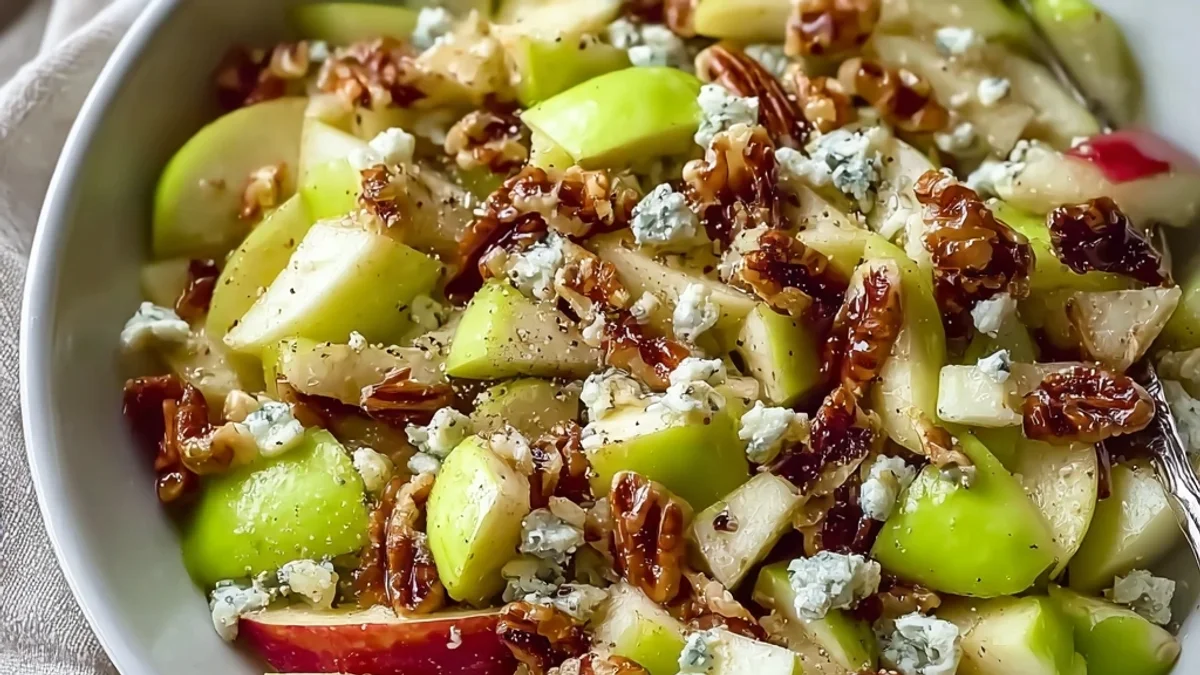 Refreshing Apple Salad: Crisp & Zesty Summer Delight