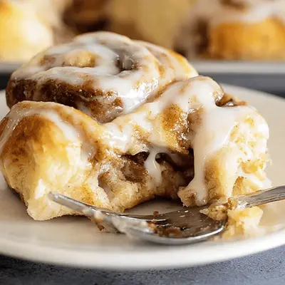 Soft Homemade Cinnamon Rolls Recipe