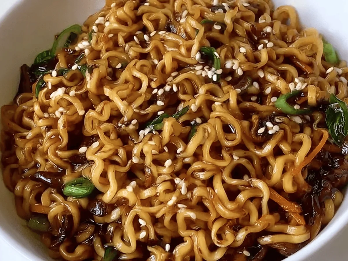Tasty Blackstone Ramen Noodles Recipe You’ll Crave - Featured Image