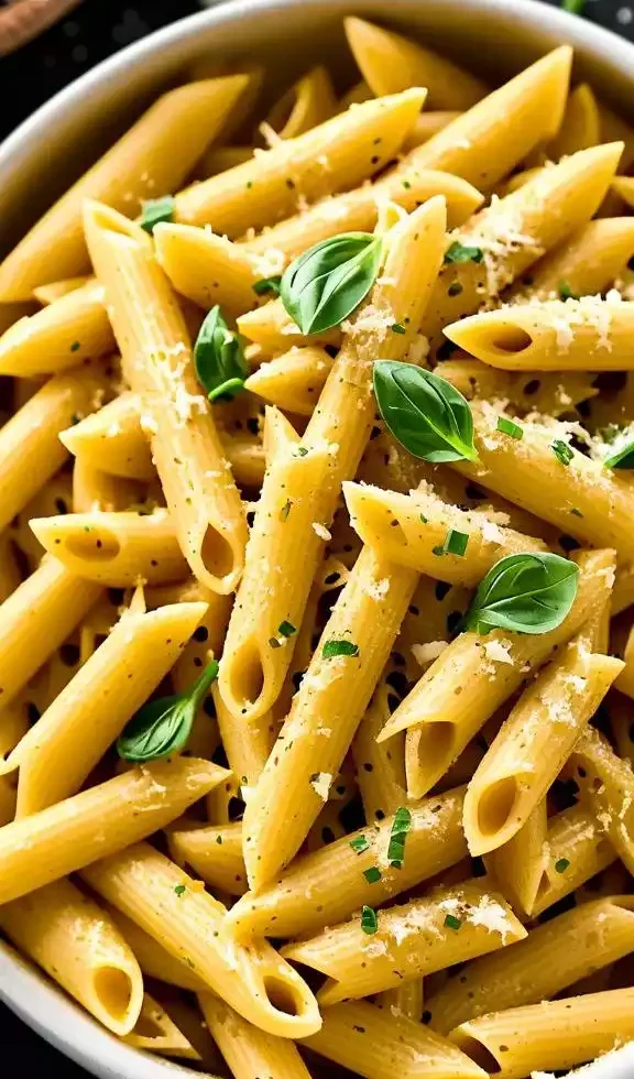 Creamy Garlic Penne Pasta